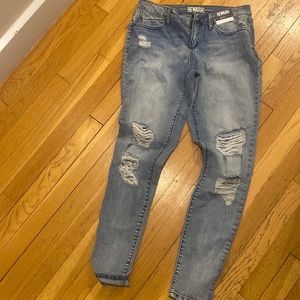 Skinny Vintage Reunion Jeans REWASH brand. NEW with tags.